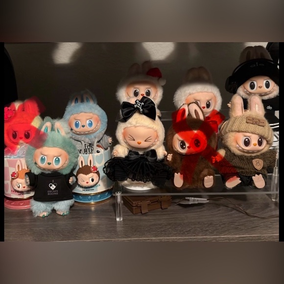 Labubus - Picture 2 of 8